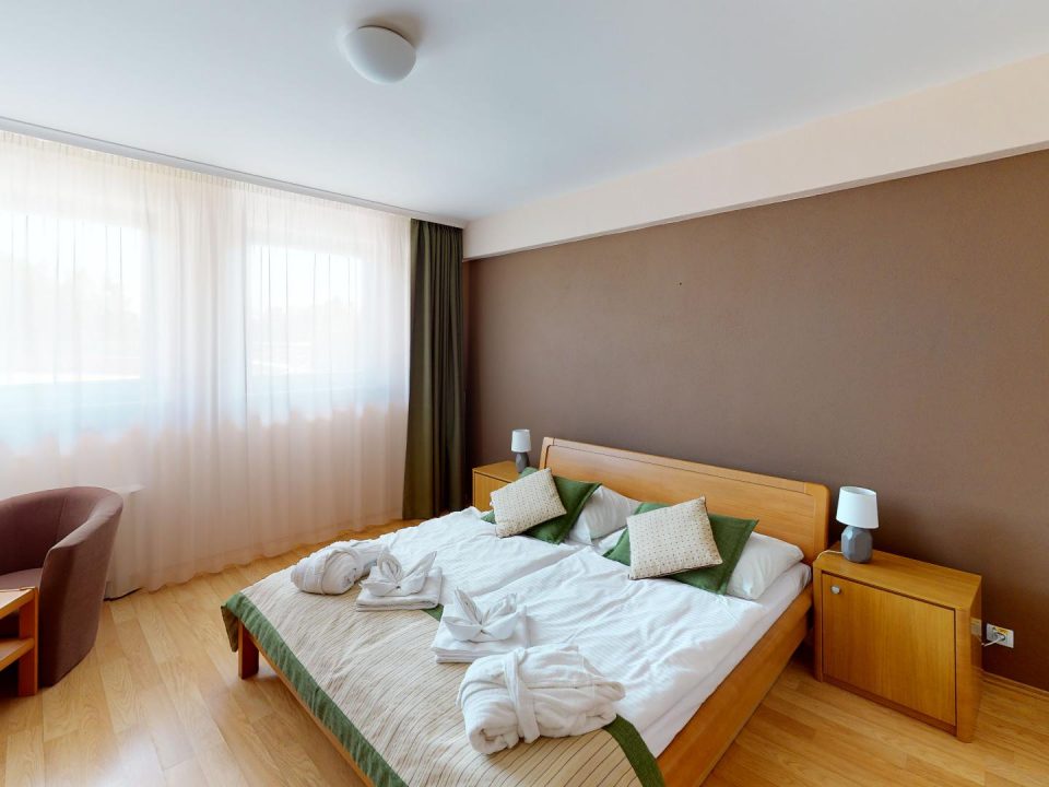 3D prehliadky Izba-111-Wellness-Hotel-Patince-Bedroom(1)